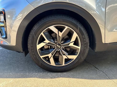 Used 2022 Kia Sportage EX w/ EX Technology Package FWD image 10