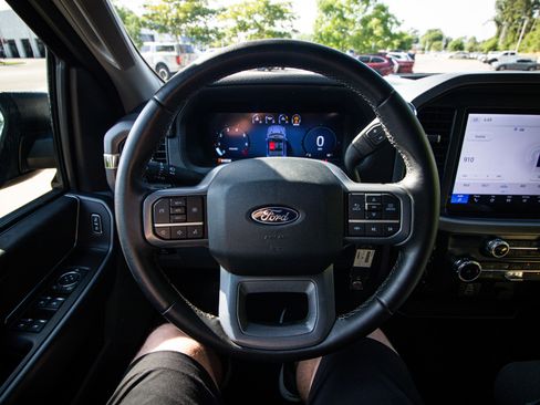 Used 2025 Ford F150 XLT w/ Equipment Group 301A Standard image 17