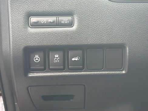 Used 2017 Nissan Murano Platinum w/ Platinum Technology Package AWD/4WD image 16