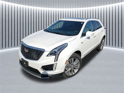 Used 2024 Cadillac XT5 Premium Luxury w/ Technology Package image 11