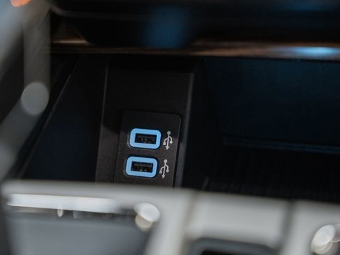 Used 2017 Ford F150 Lariat w/ Equipment Group 502A Luxury image 35