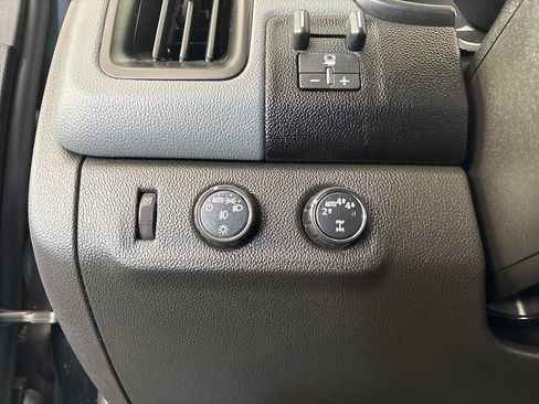 Used 2019 Chevrolet Colorado Z71 AWD/4WD image 35