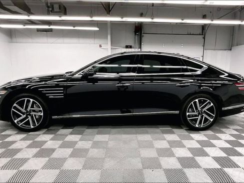 Used 2025 Genesis G80 2.5T Advanced AWD/4WD image 13