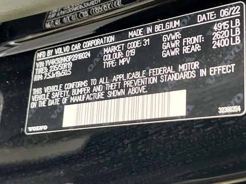 Used 2023 Volvo XC40 B4 Plus w/ Driver Assist Package image 31