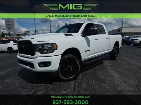 Used 2024 RAM 2500 Big Horn w/ Night Edition AWD/4WD image 1
