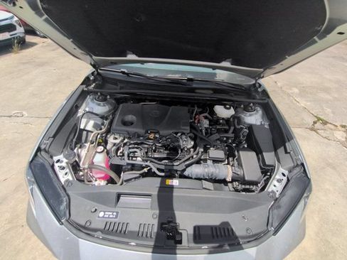 Used 2025 Toyota Camry LE FWD image 34