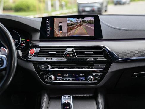 Used 2019 BMW M5 w/ Executive Package image 18