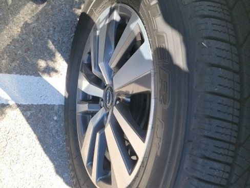 Used 2022 Nissan Pathfinder SL image 9