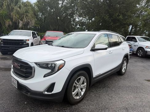 Used 2018 GMC Terrain SLE w/ Infotainment Package I FWD image 2