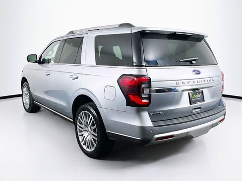Used 2024 Ford Expedition Limited image 5