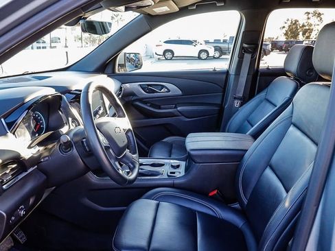 Used 2023 Chevrolet Traverse LT w/ LT Premium Package image 21