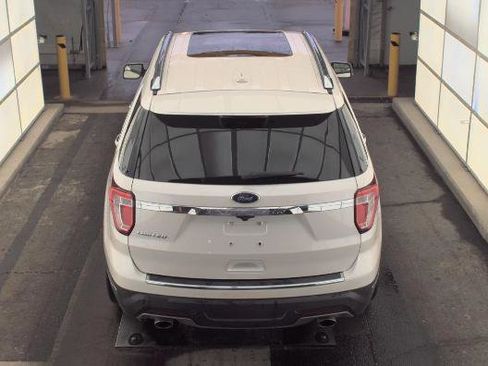 Used 2018 Ford Explorer Limited image 6