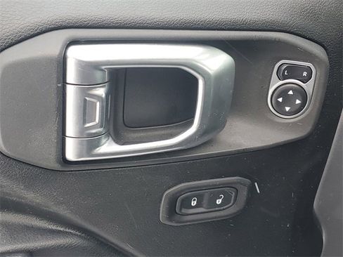 Used 2020 Jeep Gladiator Sport w/ Quick Order Package 24S image 15