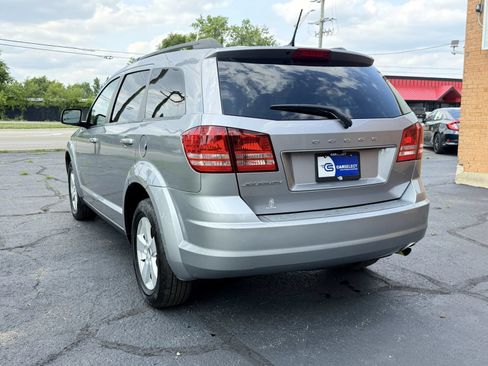 Used 2016 Dodge Journey SE w/ Flexible Seating Group FWD image 4