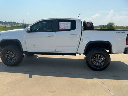Used 2019 Chevrolet Colorado ZR2 image 6