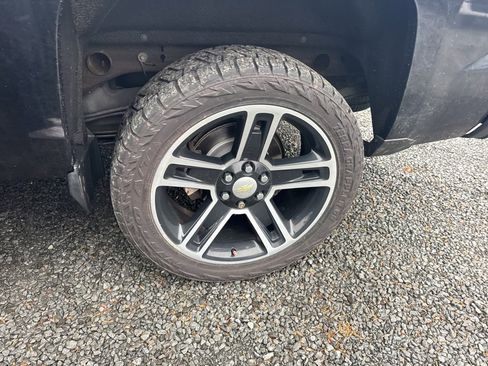 Used 2015 Chevrolet Silverado 1500 LT w/ LPO, Black Pack image 21