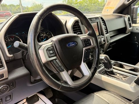 Used 2018 Ford F150 Lariat w/ Equipment Group 502A Luxury AWD/4WD image 8