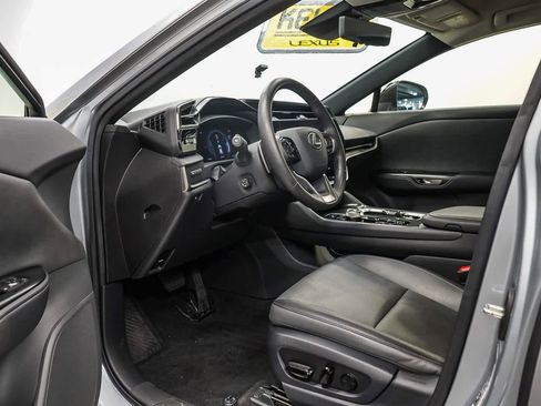 Used 2024 Lexus RZ 300e Premium w/ Technology Package image 17