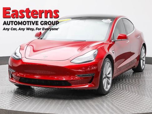 Used 2020 Tesla Model 3 Standard Range image 1