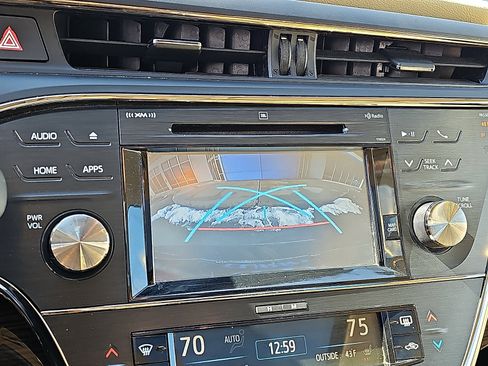 Used 2015 Toyota Avalon Limited image 20