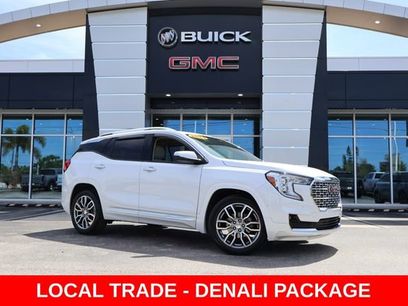 Used 2024 GMC Terrain Denali w/ Denali Premium Package