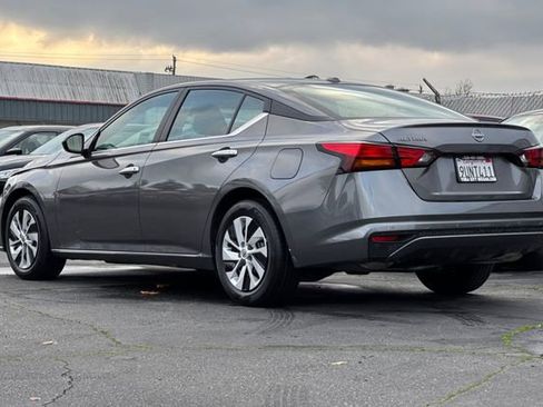 Used 2025 Nissan Altima 2.5 S image 6