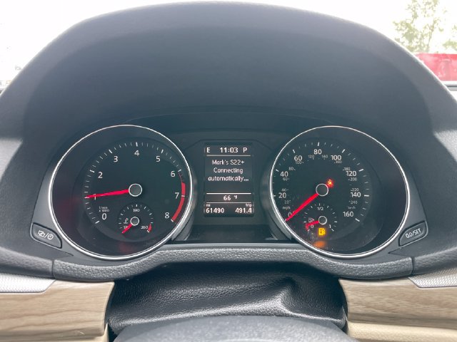 Used 2018 Volkswagen Passat 2.0T SE w/ SE Lighting Package FWD image 9
