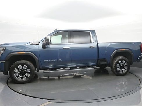 New 2025 GMC Sierra 2500 Denali w/ Denali Reserve Package image 2