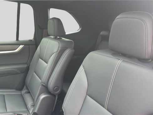New 2026 GMC Acadia Elevation w/ Elevation Premium Package AWD/4WD image 20