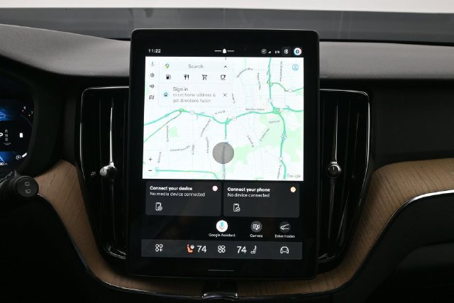 New 2027 Volvo XC60 B5 Plus AWD/4WD image 15
