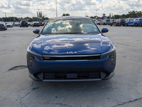 Certified 2025 Kia K4 EX FWD image 3
