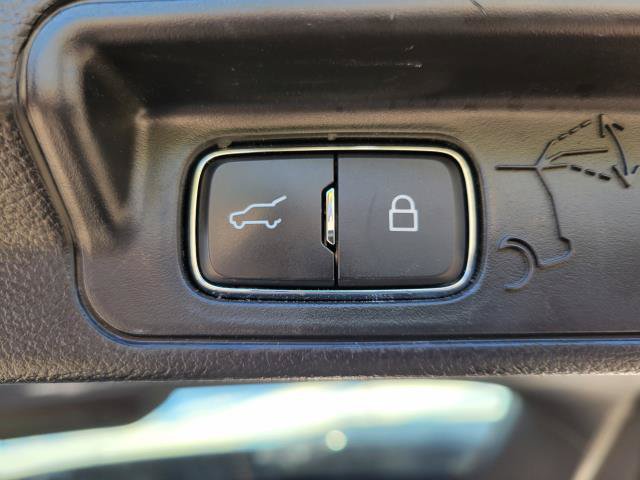 Used 2022 Ford Explorer ST w/ ST Street Pack AWD/4WD image 9