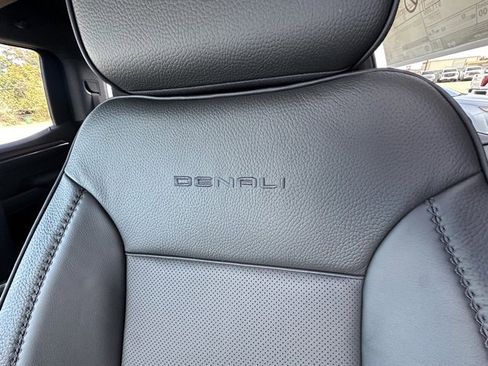 New 2026 GMC Sierra 1500 Denali w/ Denali Reserve Package image 16
