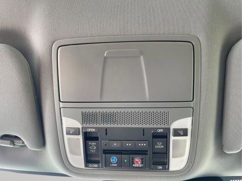 Used 2019 Acura TLX w/ Technology Package image 27