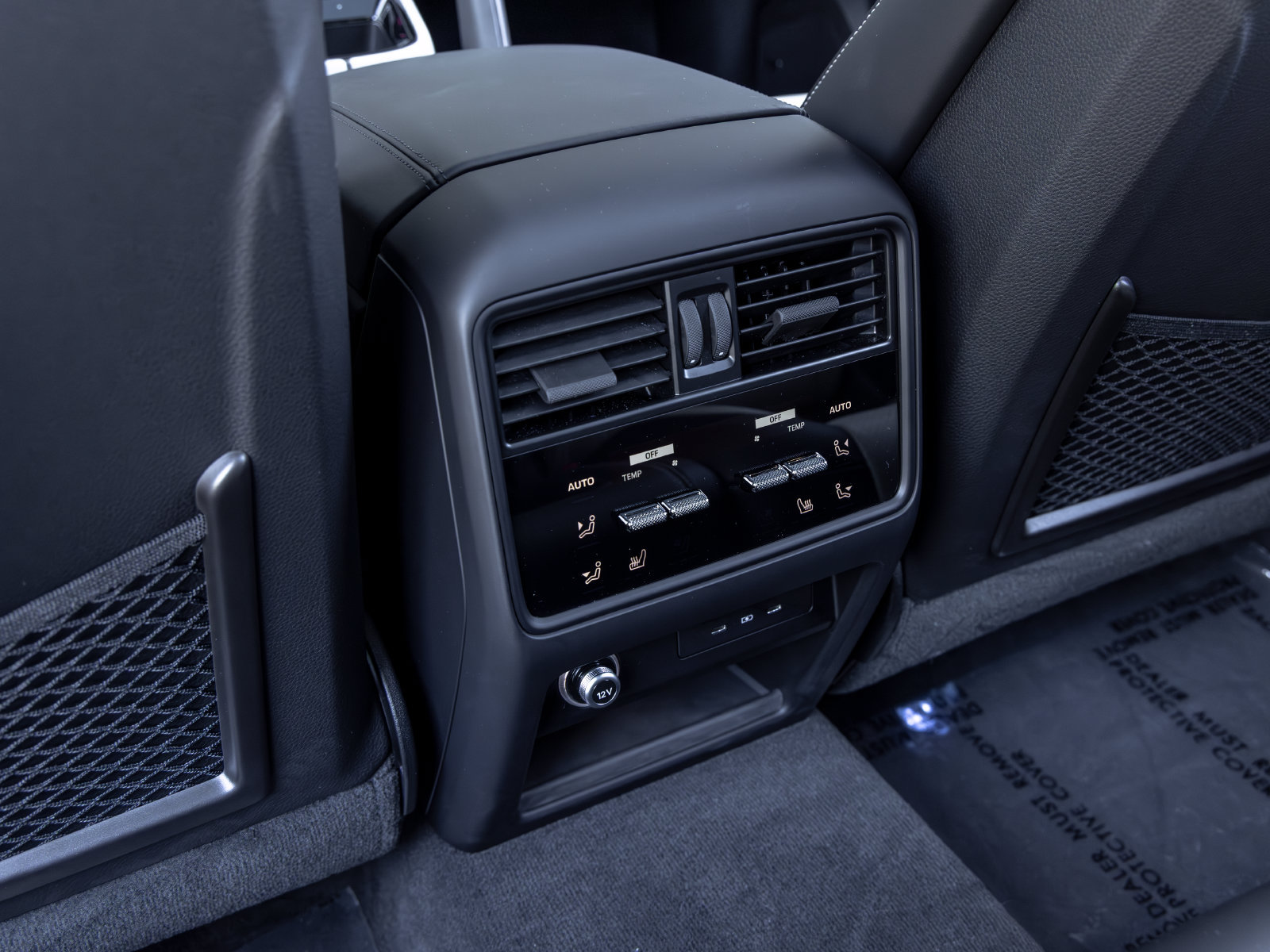 Certified 2024 Porsche Cayenne Coupe AWD/4WD image 41