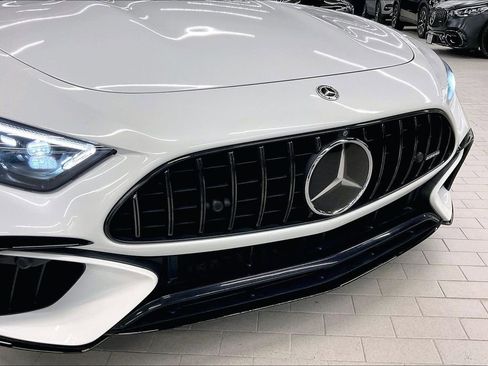 Certified 2022 Mercedes-Benz SL 63 AMG 4MATIC image 22