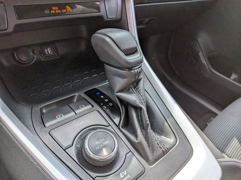 Certified 2023 Toyota RAV4 LE image 23