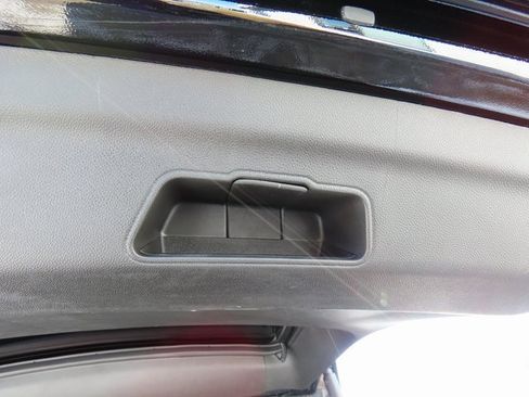 Used 2023 GMC Yukon SLT image 19