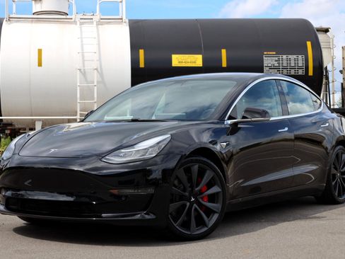 Used 2020 Tesla Model 3 Performance image 10