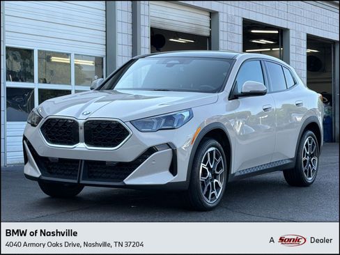 Used 2026 BMW X2 xDrive28i AWD/4WD image 1