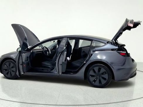Used 2025 Tesla Model 3 RWD image 16
