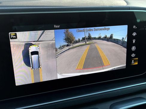 Certified 2021 Mercedes-Benz GLS 580 4MATIC image 25