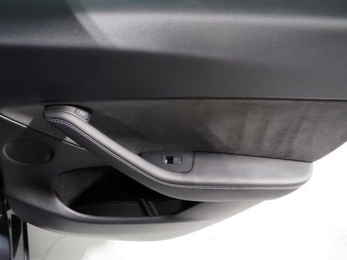 Used 2024 Tesla Model Y Performance image 56