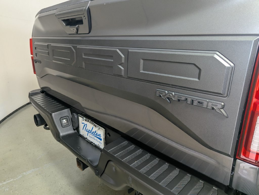 Used 2018 Ford F150 Raptor w/ Equipment Group 802A Luxury AWD/4WD image 8