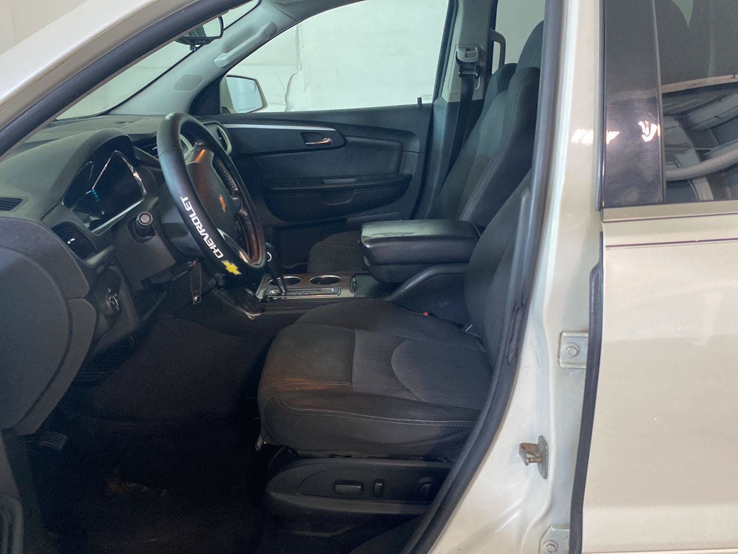 Used 2014 Chevrolet Traverse LT w/ All-Star Edition FWD image 22