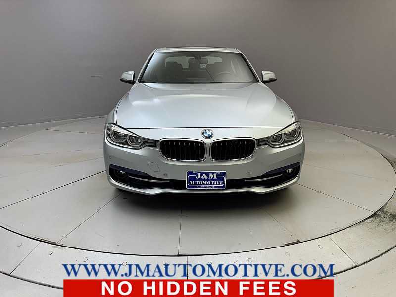 Used 2017 BMW 330i xDrive Sedan AWD/4WD image 8