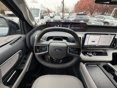 New 2025 Ford Expedition Max Active image 11