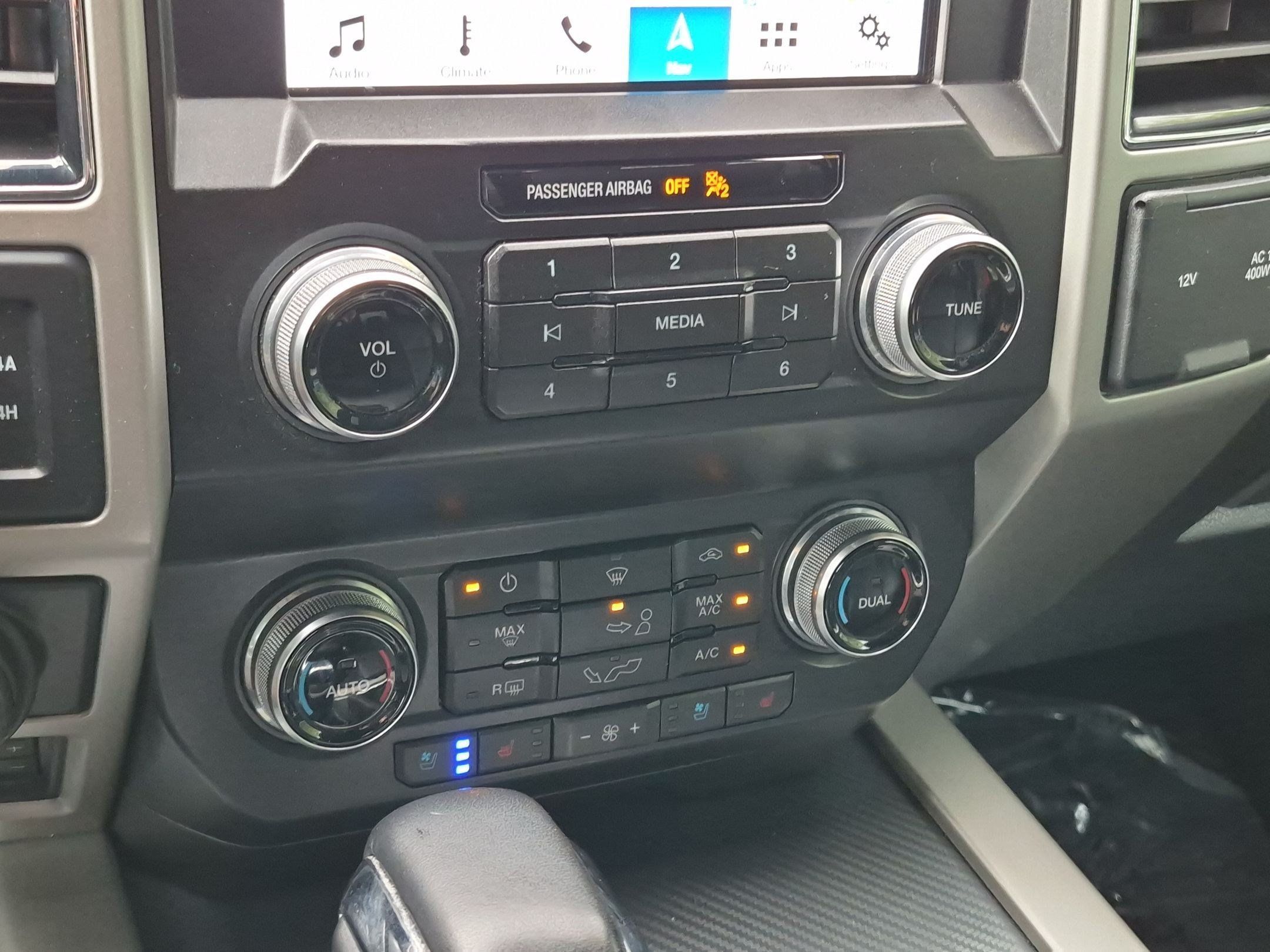 Used 2019 Ford F150 Lariat w/ Equipment Group 502A Luxury AWD/4WD image 22