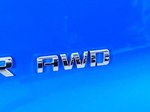 Used 2025 Chevrolet Blazer LT AWD/4WD image 24