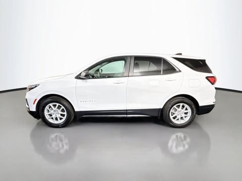 Used 2022 Chevrolet Equinox LS FWD image 6